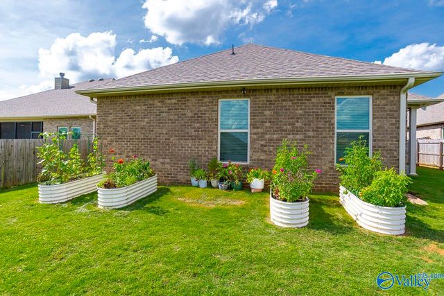 144 Creek Ridge Drive, Meridianville, AL 35759