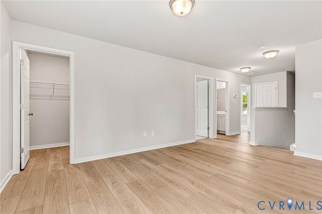 12606 Poplar Village Pl, Chester, VA 23831