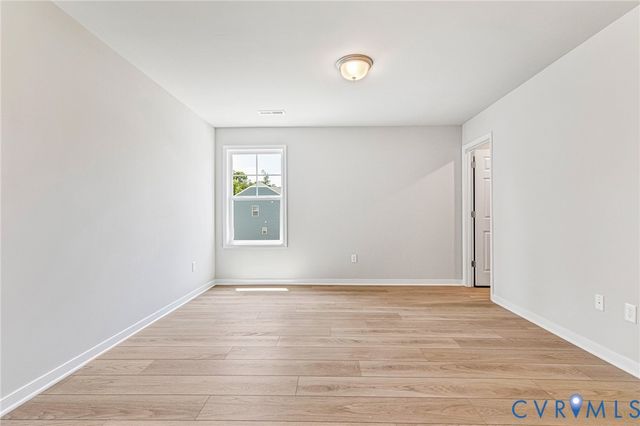 12606 Poplar Village Pl, Chester, VA 23831