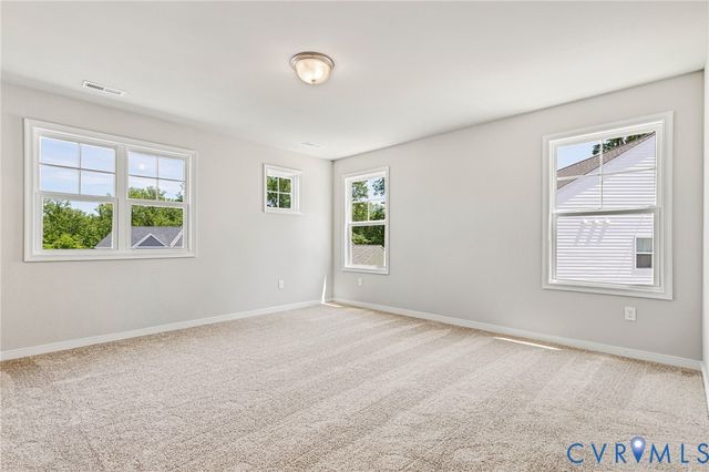 12606 Poplar Village Pl, Chester, VA 23831