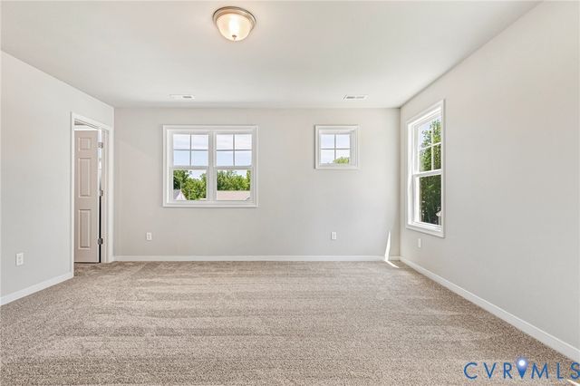 12606 Poplar Village Pl, Chester, VA 23831