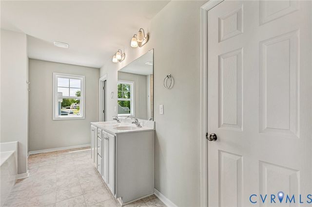 12606 Poplar Village Pl, Chester, VA 23831
