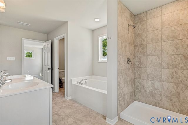 12606 Poplar Village Pl, Chester, VA 23831