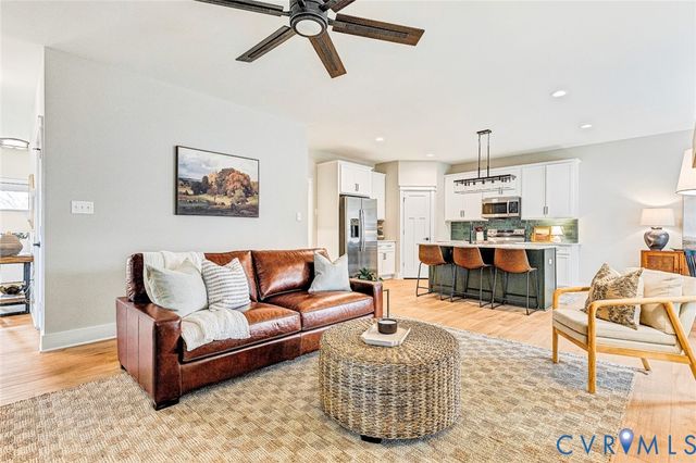 12606 Poplar Village Pl, Chester, VA 23831