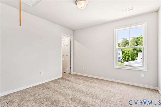 12606 Poplar Village Pl, Chester, VA 23831