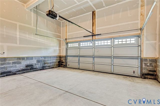 12606 Poplar Village Pl, Chester, VA 23831