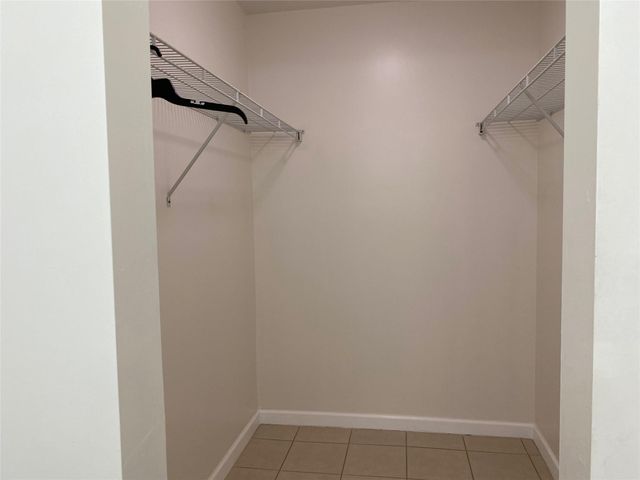 7807 Golf Circle Drive 306, Margate, FL 33063