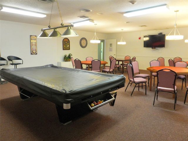 7807 Golf Circle Drive 306, Margate, FL 33063