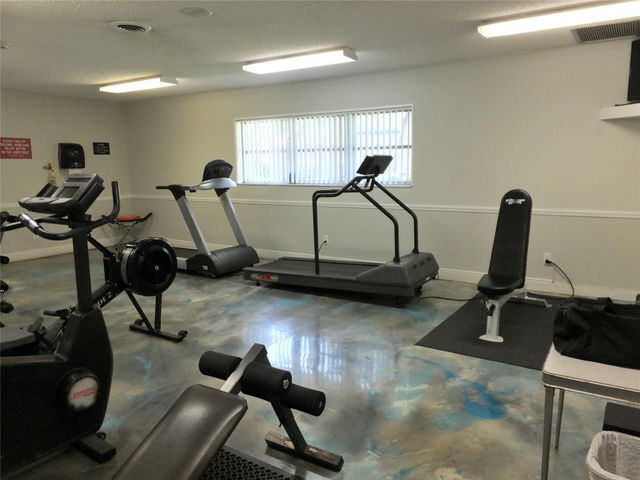 7807 Golf Circle Drive 306, Margate, FL 33063