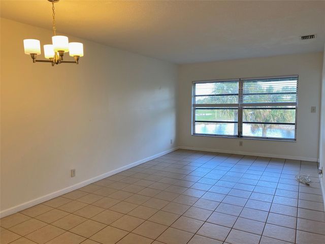 7807 Golf Circle Drive 306, Margate, FL 33063
