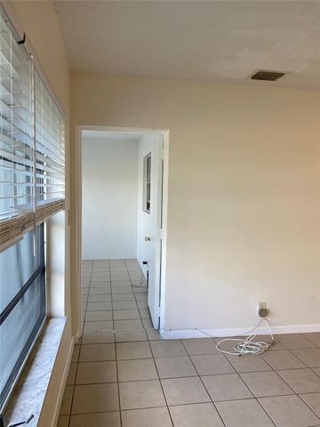 7807 Golf Circle Drive 306, Margate, FL 33063