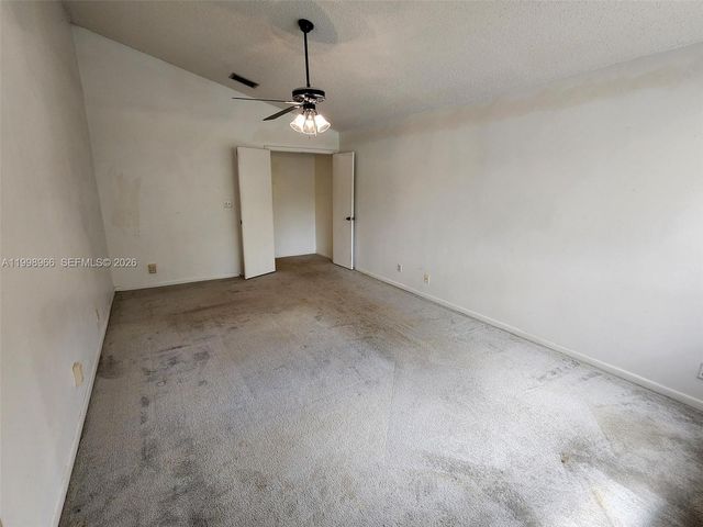 200 SW 95th Ter 200, Pembroke Pines, FL 33025