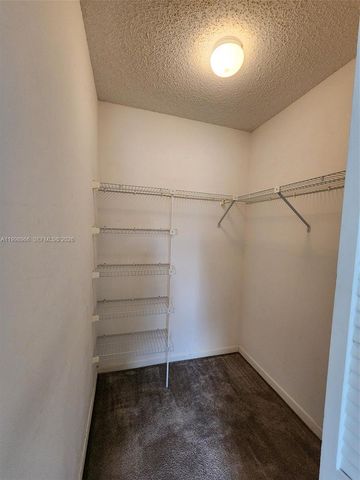 200 SW 95th Ter 200, Pembroke Pines, FL 33025