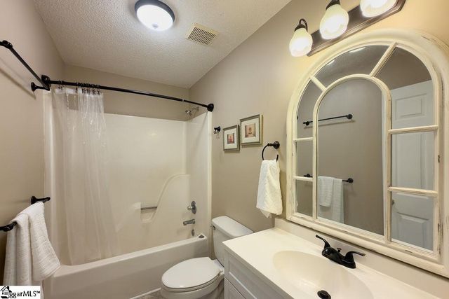 290 Dickson Road, Campobello, SC 29322