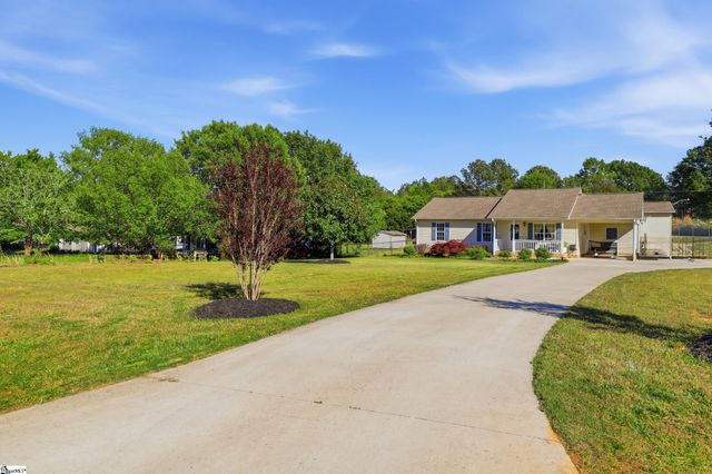 290 Dickson Road, Campobello, SC 29322