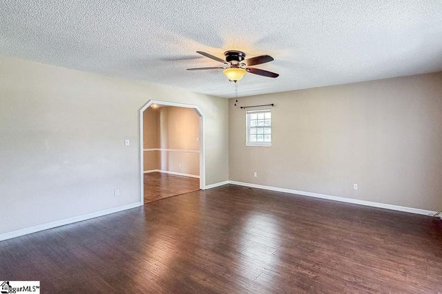 290 Dickson Road, Campobello, SC 29322