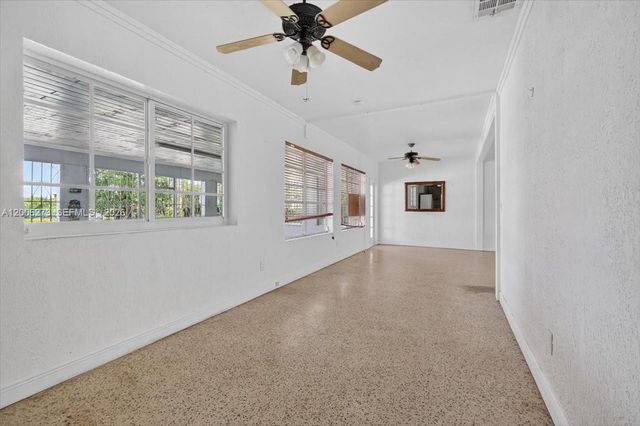23825 SW 142nd Ave, Homestead, FL 33032