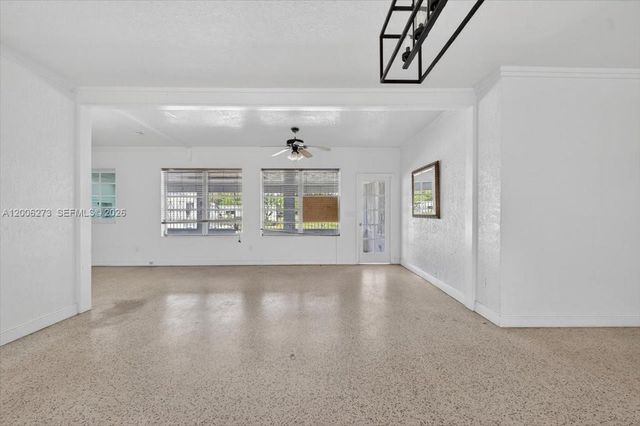 23825 SW 142nd Ave, Homestead, FL 33032