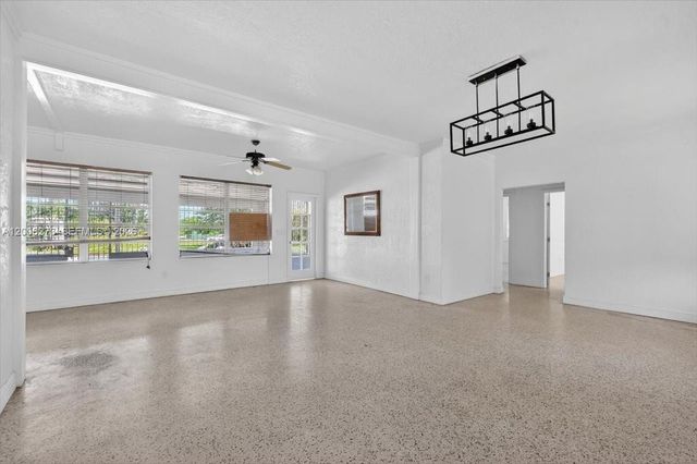 23825 SW 142nd Ave, Homestead, FL 33032