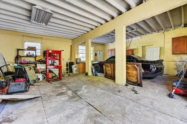 23825 SW 142nd Ave, Homestead, FL 33032