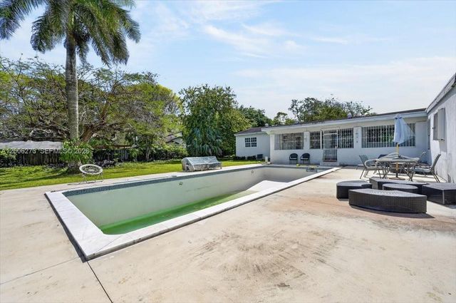 23825 SW 142nd Ave, Homestead, FL 33032