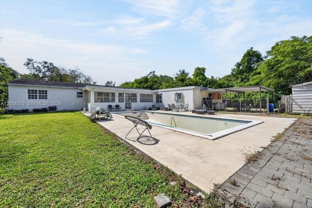 23825 SW 142nd Ave, Homestead, FL 33032