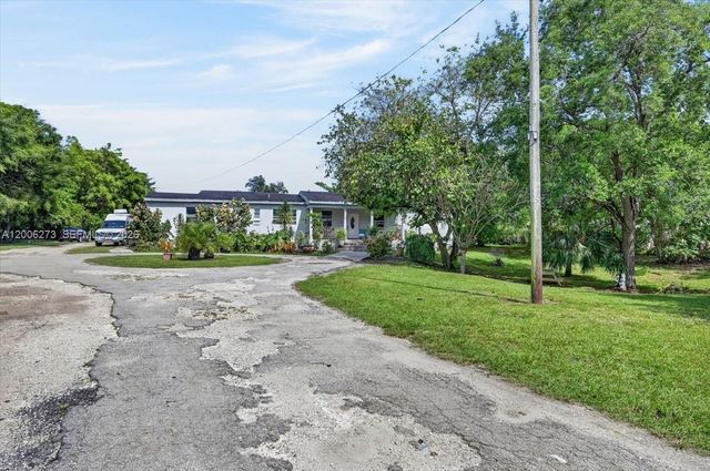23825 SW 142nd Ave, Homestead, FL 33032