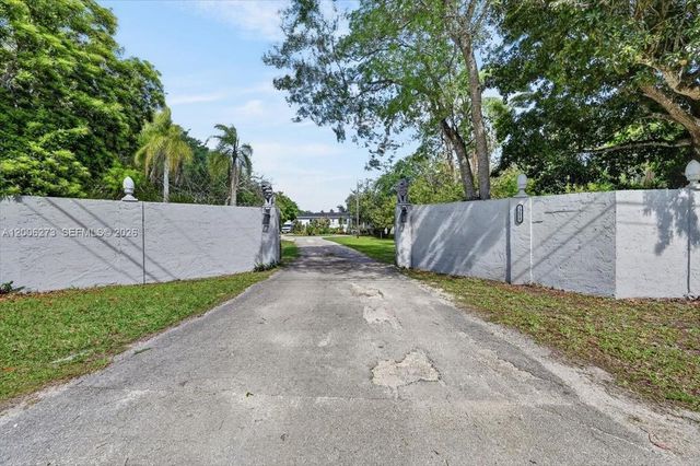 23825 SW 142nd Ave, Homestead, FL 33032