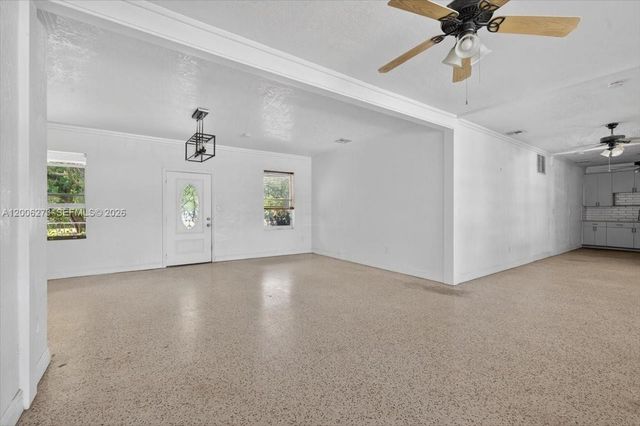 23825 SW 142nd Ave, Homestead, FL 33032