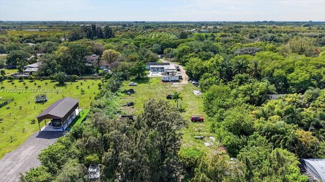 23825 SW 142nd Ave, Homestead, FL 33032