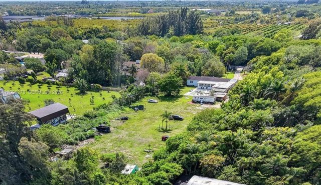 23825 SW 142nd Ave, Homestead, FL 33032