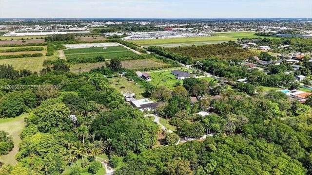 23825 SW 142nd Ave, Homestead, FL 33032