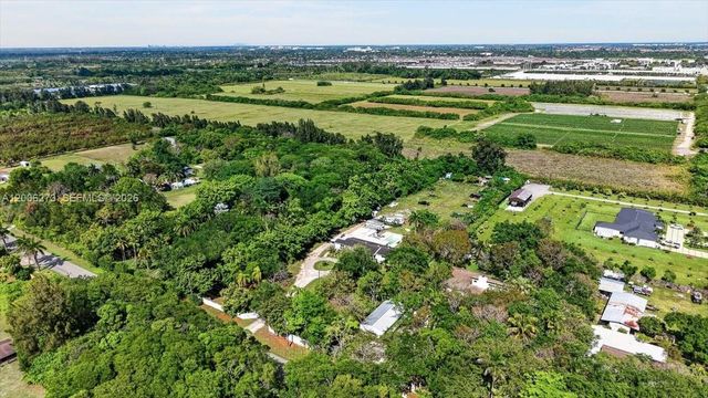23825 SW 142nd Ave, Homestead, FL 33032