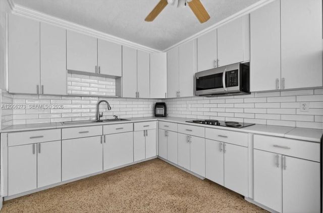 23825 SW 142nd Ave, Homestead, FL 33032