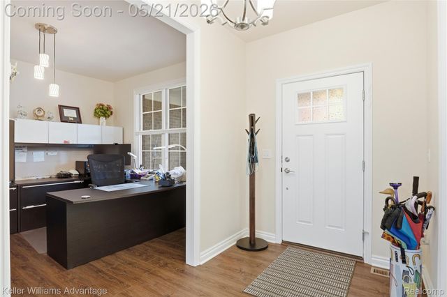 37125 White Tail Court, Farmington Hills, MI 48335