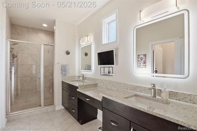 37125 White Tail Court, Farmington Hills, MI 48335