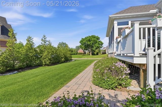 37125 White Tail Court, Farmington Hills, MI 48335