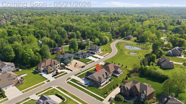 37125 White Tail Court, Farmington Hills, MI 48335