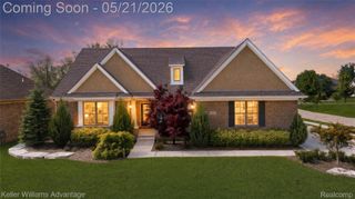37125 White Tail Court, Farmington Hills, MI 48335