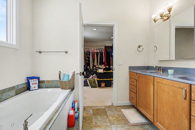 6455 E E Avenue, Richland, MI 49083