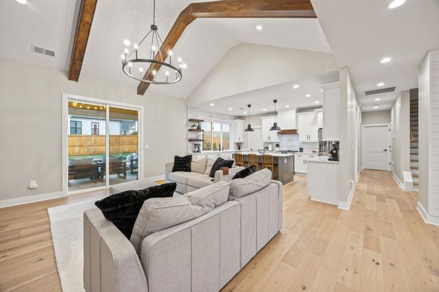 331 Furlong Trace, Versailles, KY 40383