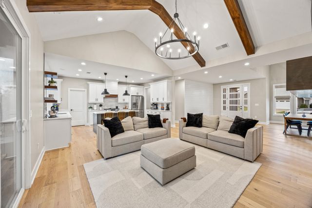 331 Furlong Trace, Versailles, KY 40383