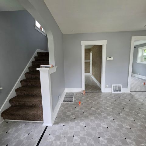 3613 Monroe Street, Fort Wayne, IN 46806