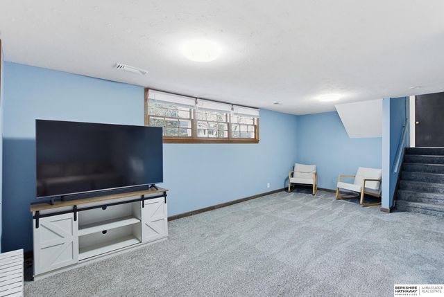 2513 Cornelia Street, Bellevue, NE 68147