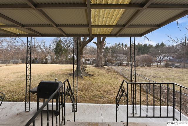 2513 Cornelia Street, Bellevue, NE 68147