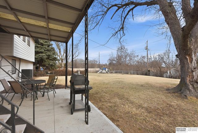 2513 Cornelia Street, Bellevue, NE 68147