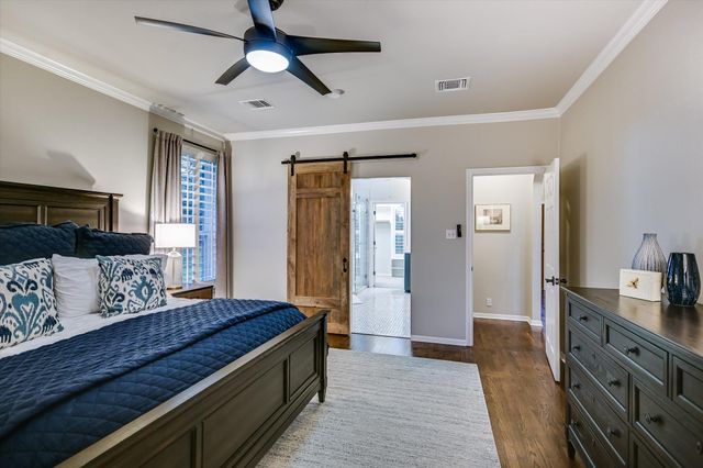 504 Saddlehorn DR, Dripping Springs, TX 78620