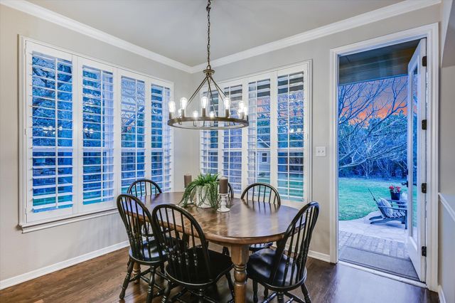 504 Saddlehorn DR, Dripping Springs, TX 78620