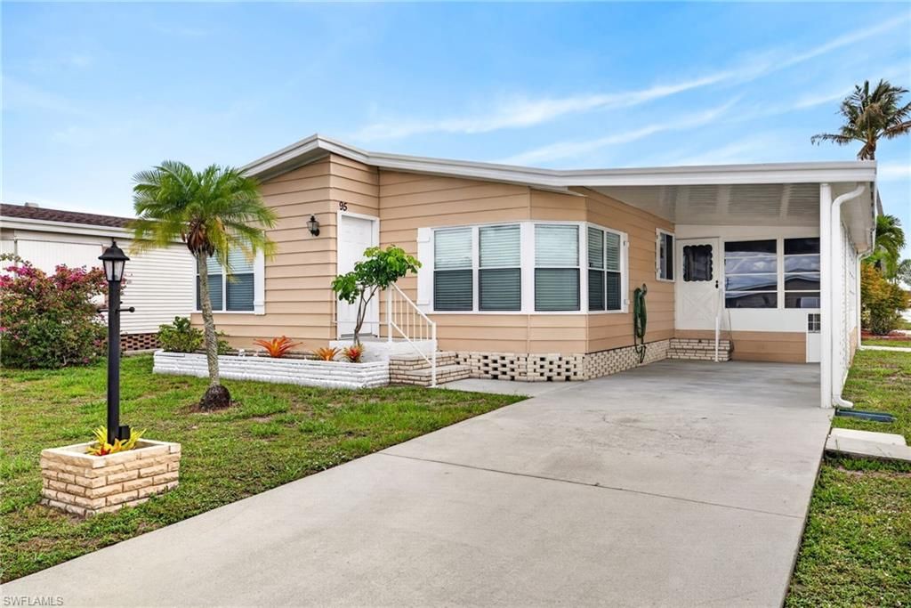 95 Oceans BLVD, NAPLES, FL 34104 — photo 2