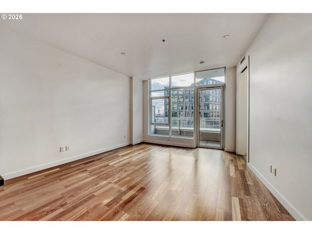 949 Nw OVERTON St 513, Portland, OR 97209